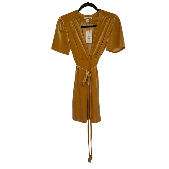 NWT Billabong Women’s “Lush For Life” Wrap Dress Gold Soft Velvet Size Small - Picture 1 of 8